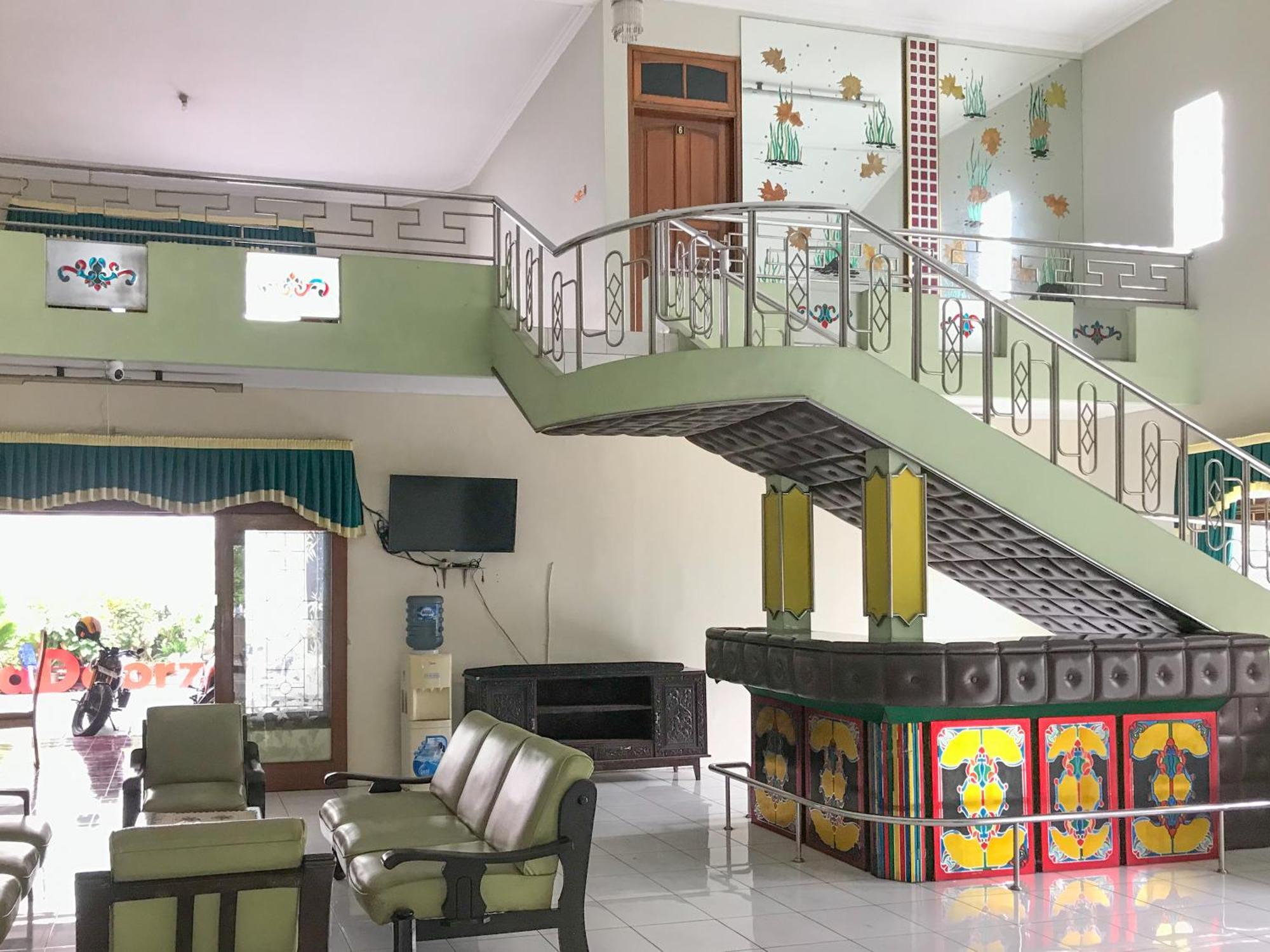 Shafira Syariah Redpartner Hotel 2*