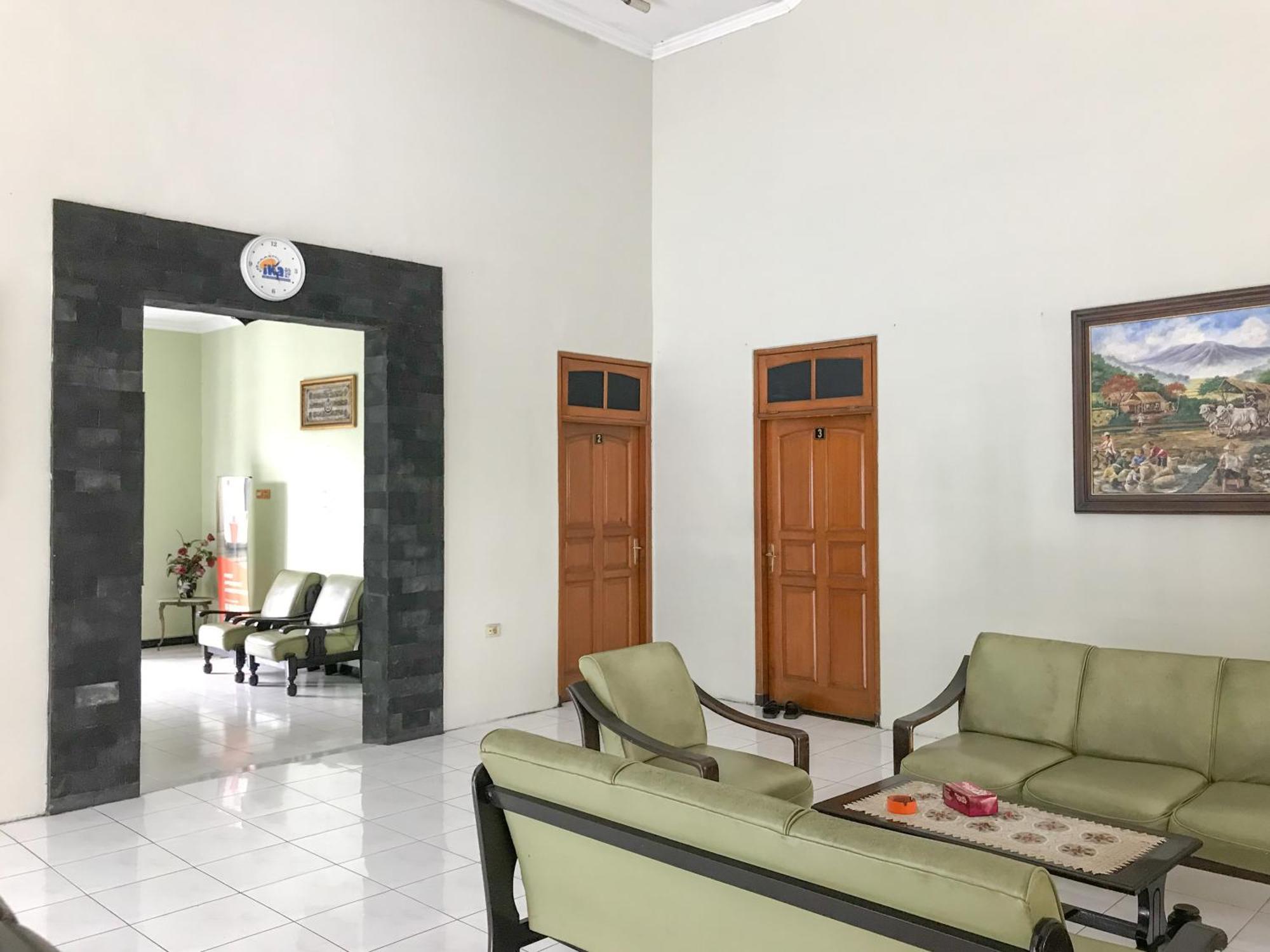 Hotel Shafira Syariah Redpartner